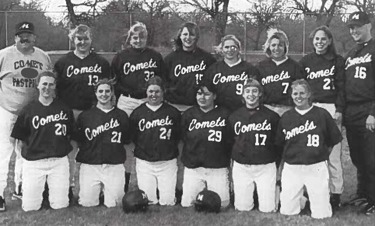 1998 softball team picture.png