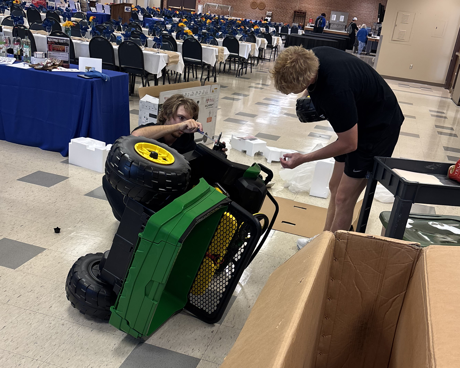 gator volunteers.jpg