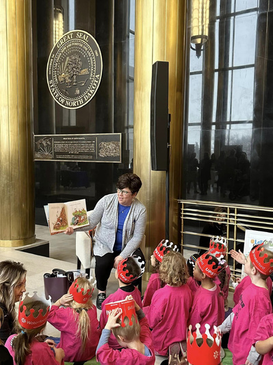 Odden Celebrity Reader.jpg