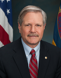 Hoeven_Official_Portrait-web.jpg