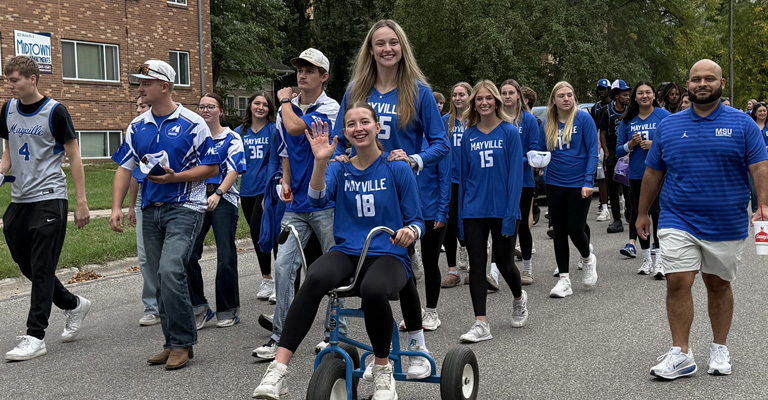 Comet pride shone brightly during Homecoming/Farmers Bowl 2026